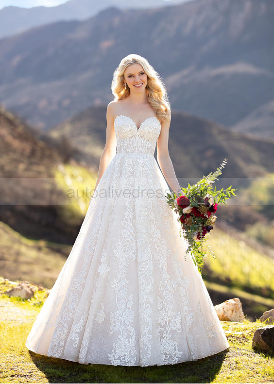 Strapless Sweetheart Neck Ivory Lace Tulle Wedding Dress